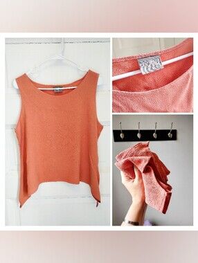 NWT Simply Sherbet Salmon Pebbled Angle Top